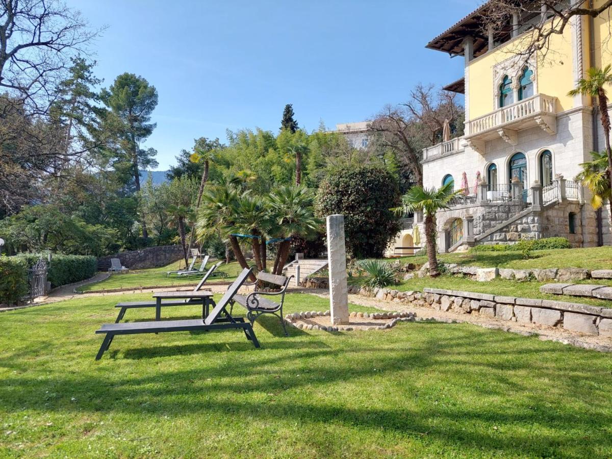 Hotel Villa Astra Lovran Zewnętrze zdjęcie