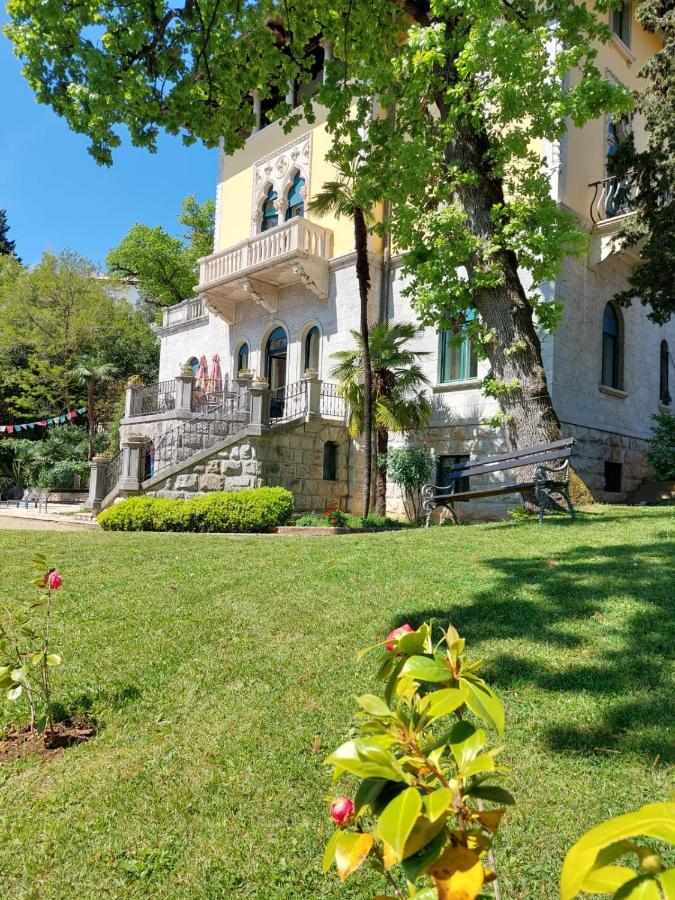 Hotel Villa Astra Lovran Zewnętrze zdjęcie