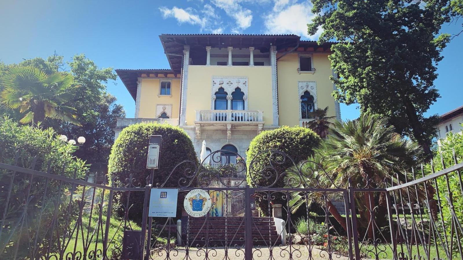 Hotel Villa Astra Lovran Zewnętrze zdjęcie