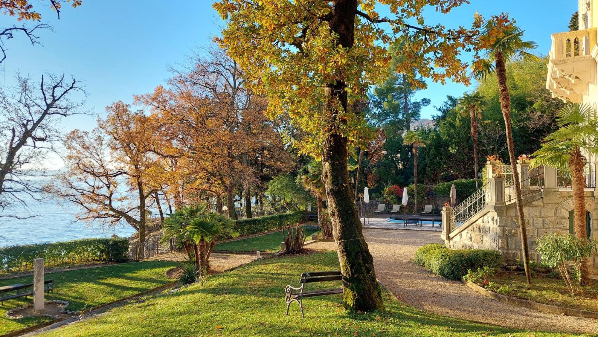 Hotel Villa Astra Lovran Zewnętrze zdjęcie