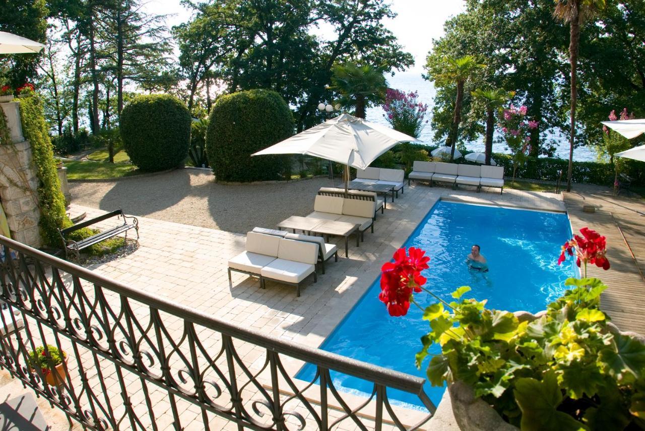 Hotel Villa Astra Lovran Zewnętrze zdjęcie
